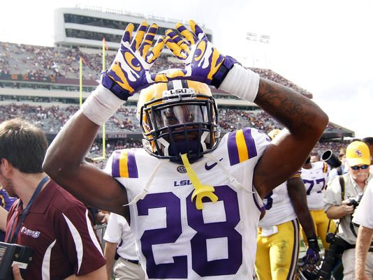 LSU defensive back, Jalen Mills, has been arrested on second degree battery charges. Photo courtesy of www.usatoday.com.